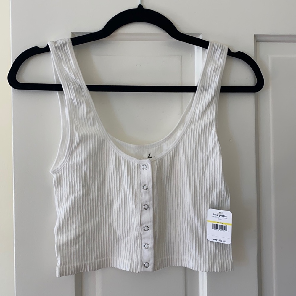 Free People *** Hailey's Henley Tank in White M/L